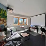 Hikers Paradise High Tatras Hostel *