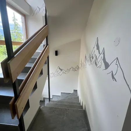 Hikers Paradise High Tatras Ostello Štrba