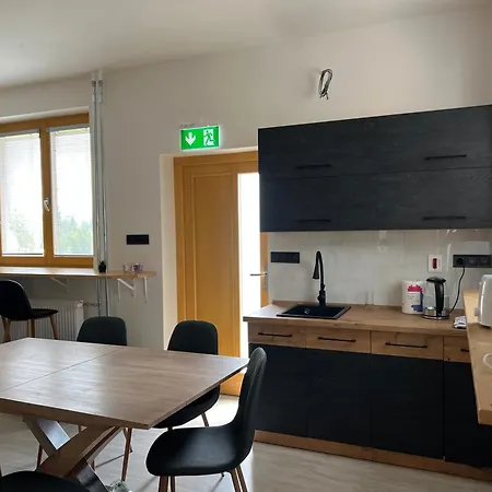 Hikers Paradise High Tatras ホステル Štrba