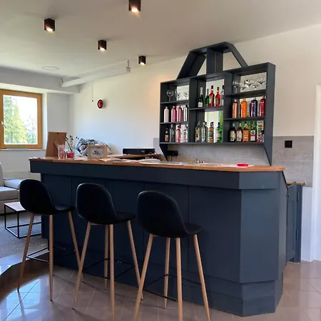 ホステル Hikers Paradise High Tatras Štrba