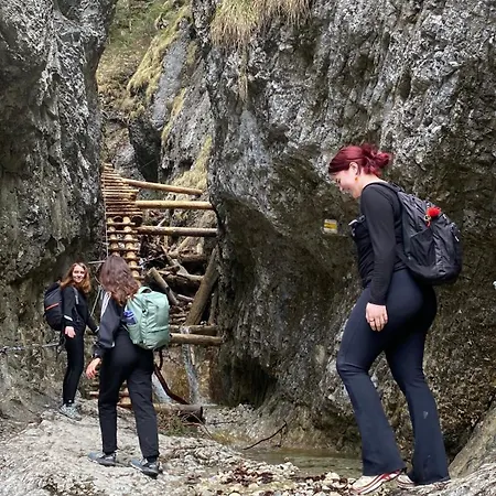 Hostel Hikers Paradise High Tatras *